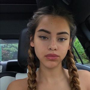 Meet your Posher, Selena